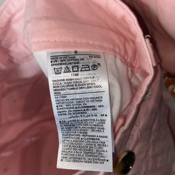Old Navy Light Pink Daisy Embroidered Mid Rise Everyday Short Size 6 - Picture 10 of 12